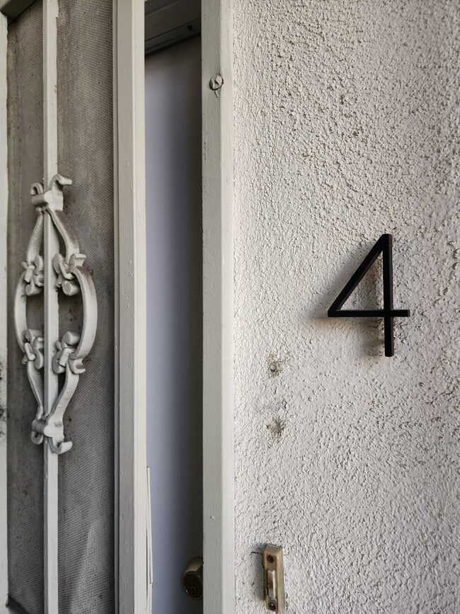 Building Photo - 701 S Osage Ave Building Photo - 701 S Osage Ave