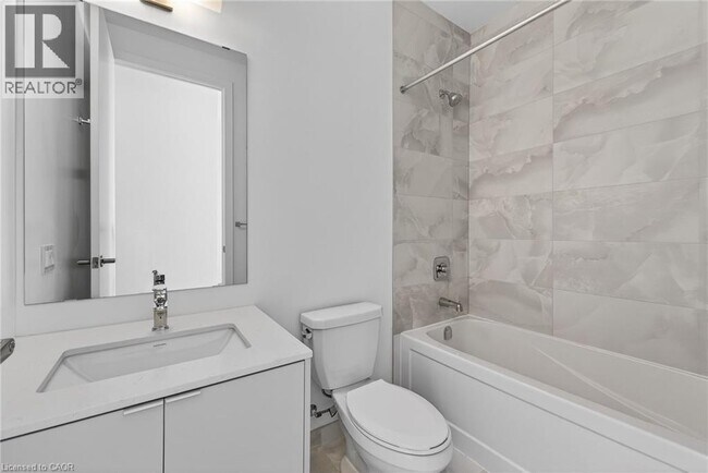 Building Photo - 2088 James St