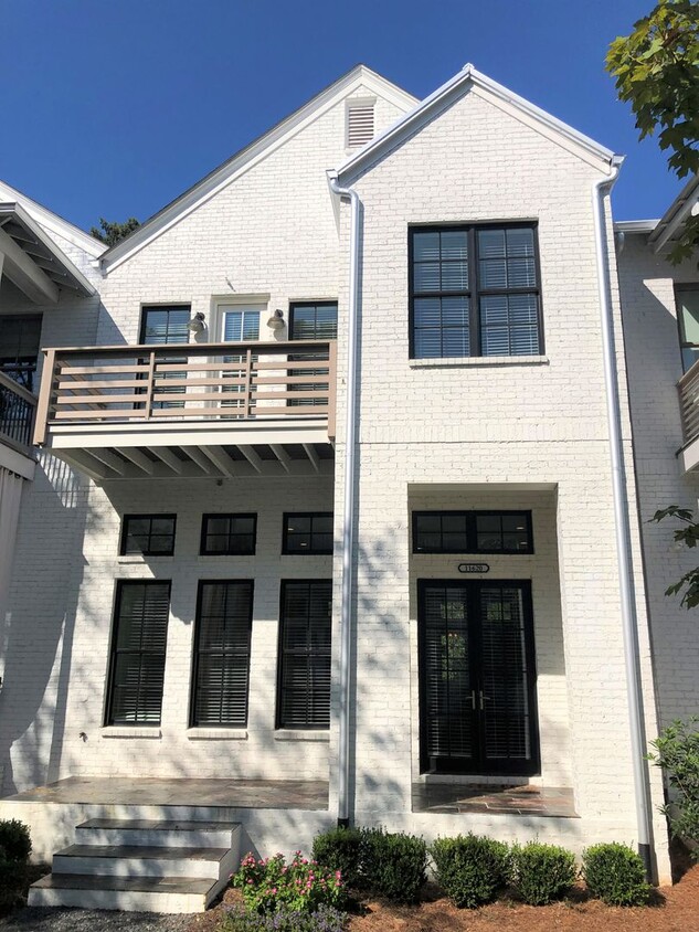 Primary Photo - Executive Alpharetta Townhome in Folia Old...