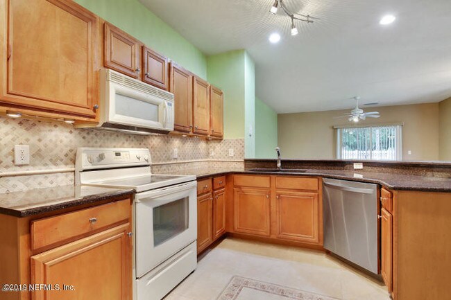 Foto del edificio - 3750 Silver Bluff Blvd