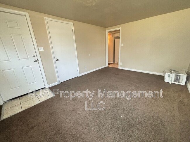 Building Photo - 732 Wasatch St