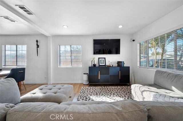 Foto del edificio - 5912 Rose Ave
