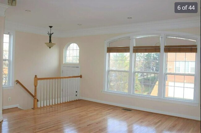 Building Photo - 4200 Kerrigan Ln