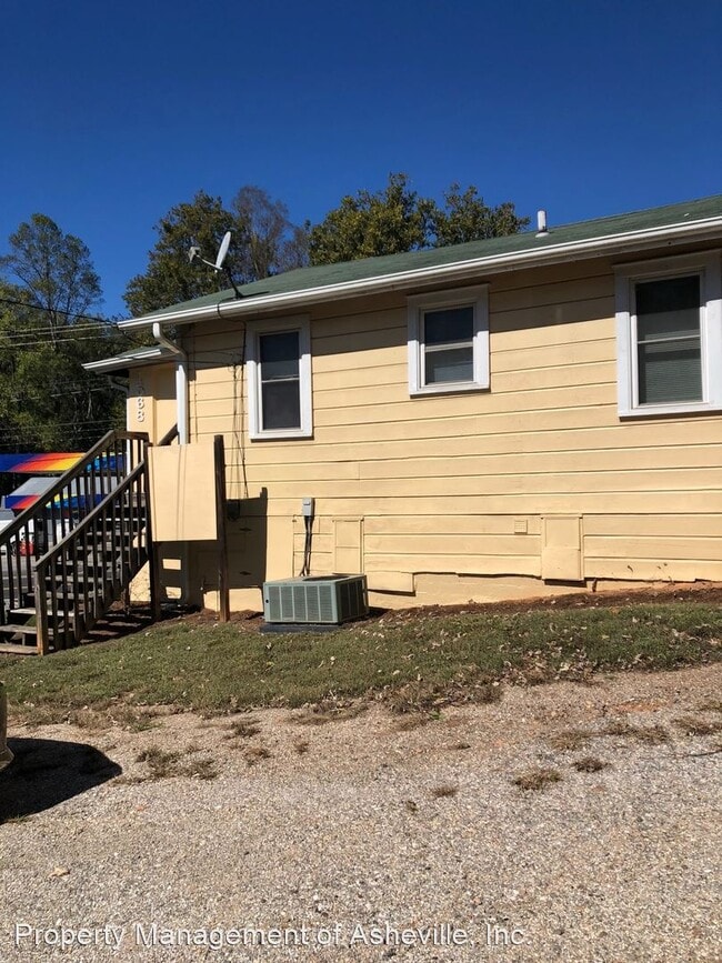 Building Photo - 2 br, 1 bath House - 1568 Patton Ave.