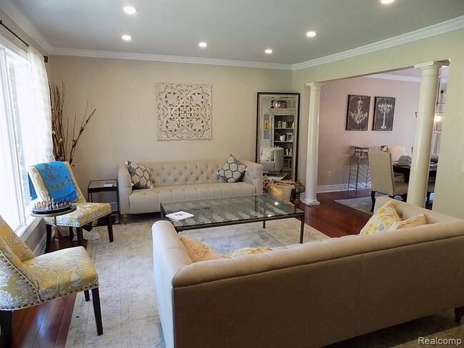 Building Photo - 4158 Cherrywood Dr