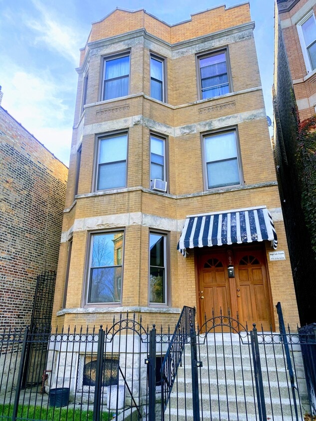 Primary Photo - 902 N Francisco Ave