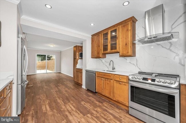 Building Photo - 140 Gold Kettle Dr