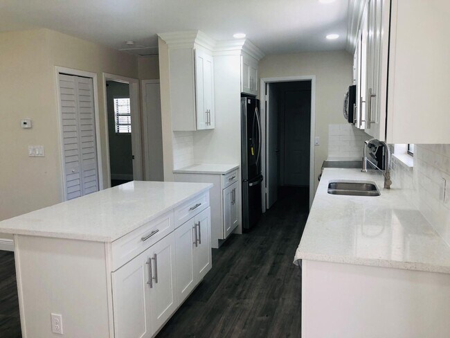 Foto del edificio - 13618 51st Pl N