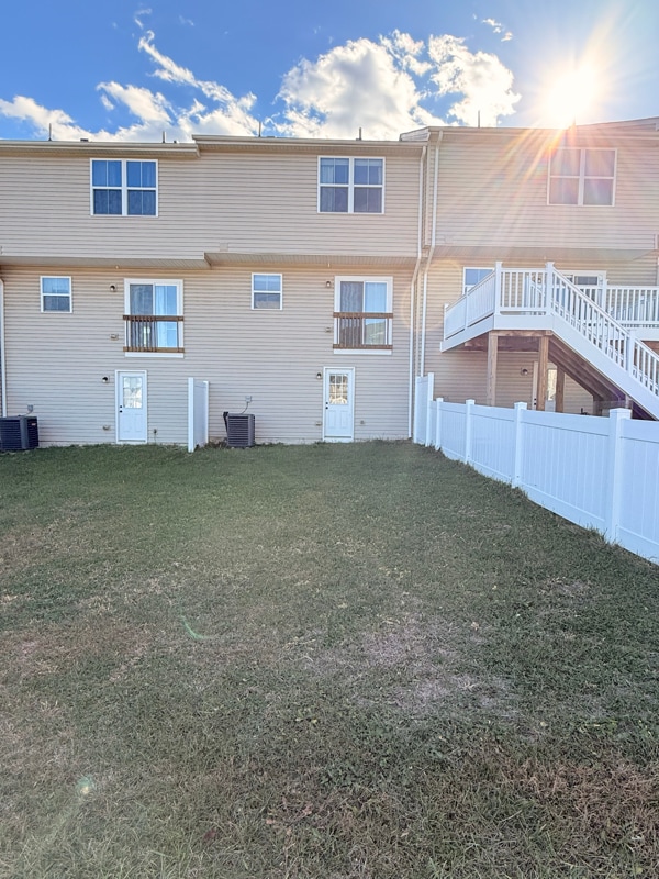 Building Photo - 28 Sebago Pl