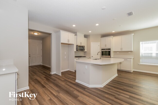 Building Photo - 2873 Copperwood Ave