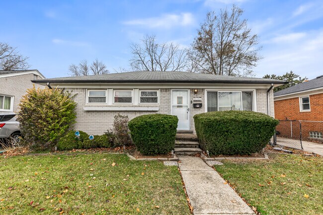 Building Photo - 24751 Dwight Ave