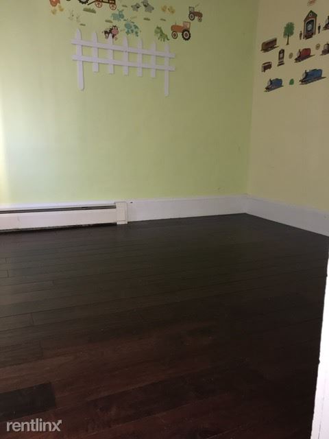 Primary Photo - 184 Cowper St