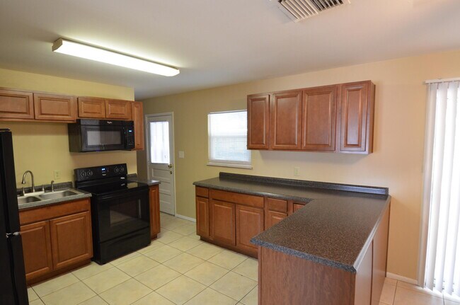 Foto del edificio - 40 Bishop Ave NW