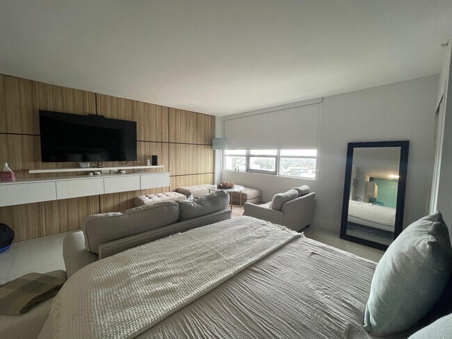Foto del edificio - 1500 Bay Rd