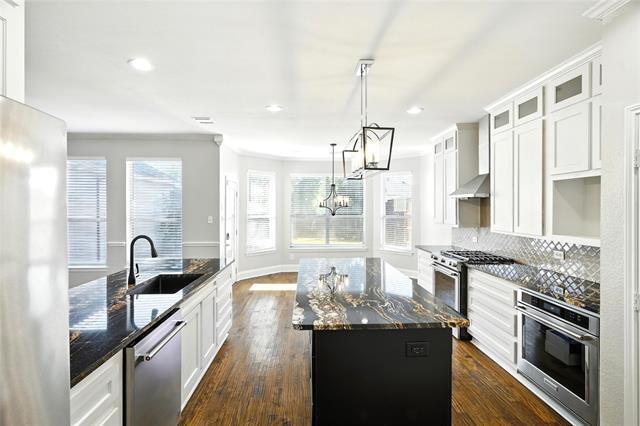 Foto del edificio - 9808 Enmore Ln