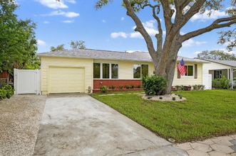 Building Photo - 4751 Burlington Ave N