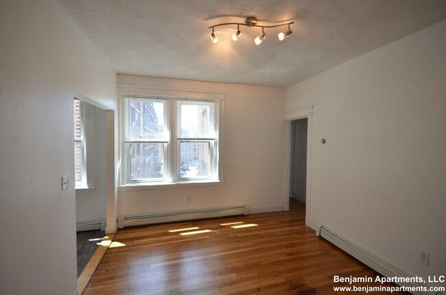 Building Photo - 1625 Commonwealth Ave