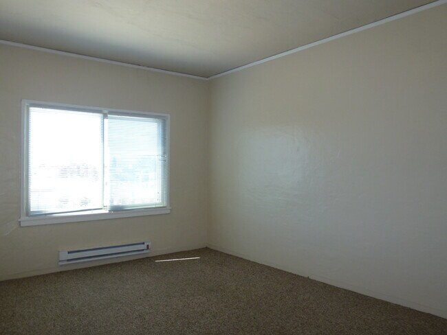 bedroom 2 - 2416 8th Ave