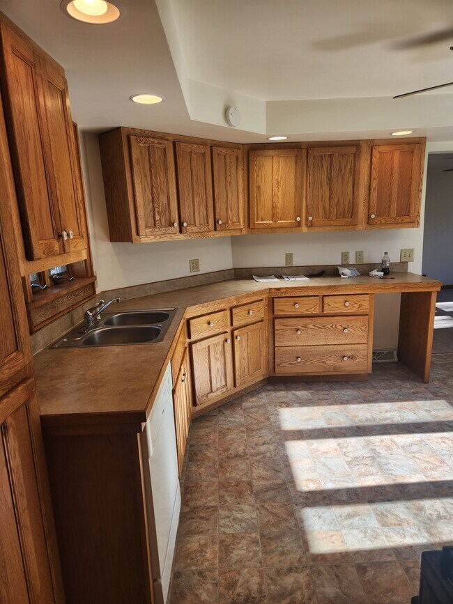 Foto del edificio - 326 S 13th St