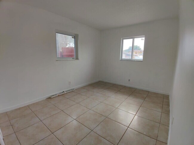 Foto del edificio - 3961 SW 51st St