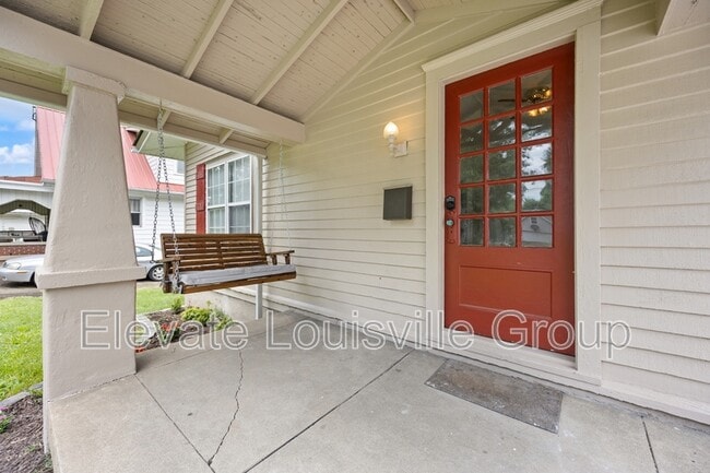 Photo - 609 Country Club Rd House