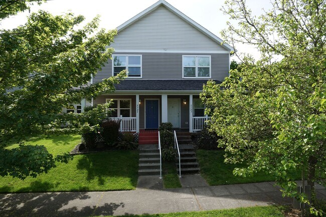 Building Photo - 5725 33rd Ave S