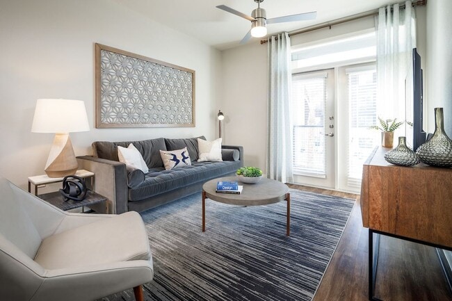 Building Photo - Latitude At Presidio