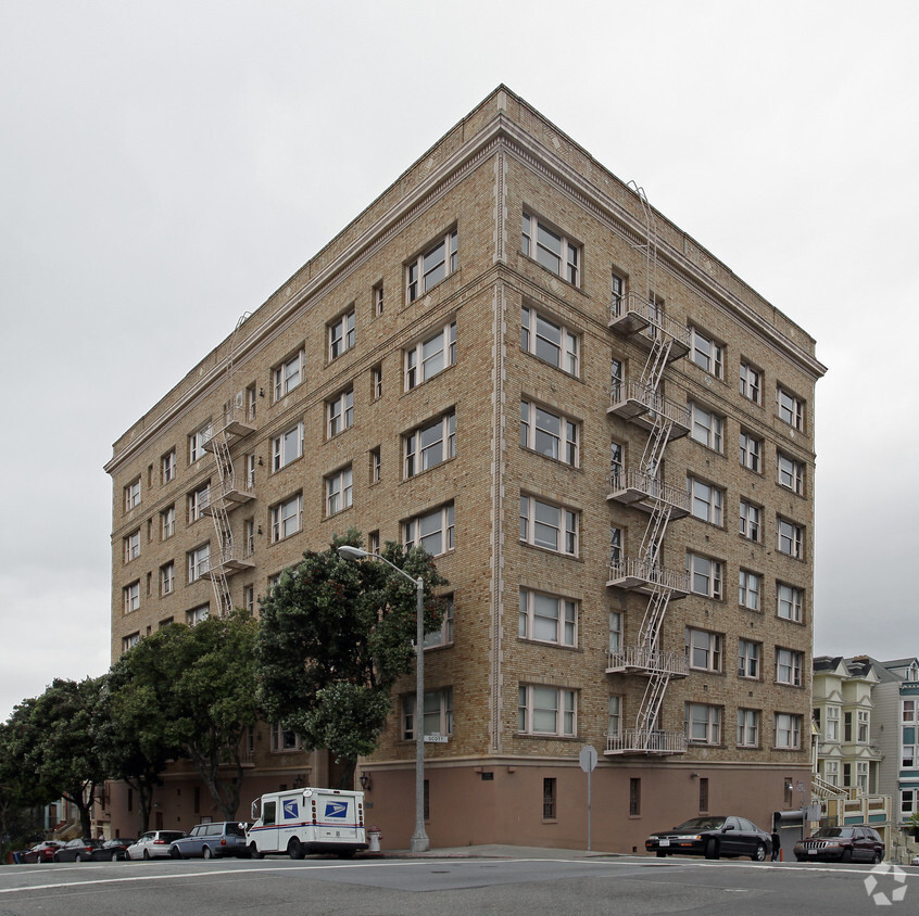 Primary Photo - Alamo Square Apartments