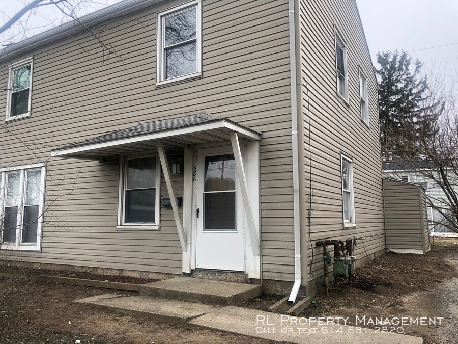 Primary Photo - 2 bedroom 1 bathroom town home in Whitehall
