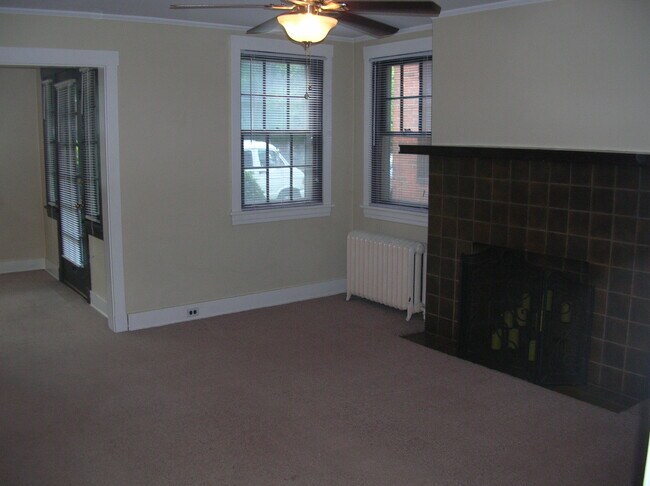Foto del edificio - 573 S Braddock Ave