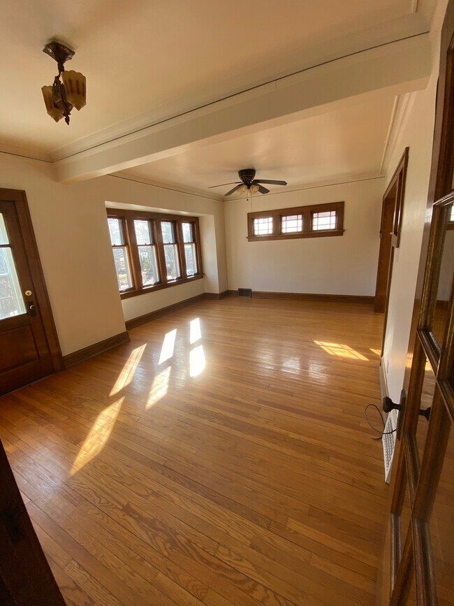 Foto del edificio - 3233 N Humboldt Blvd