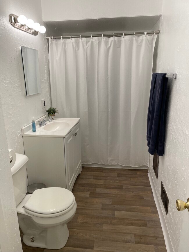 Foto del edificio - 4909 N 50th St