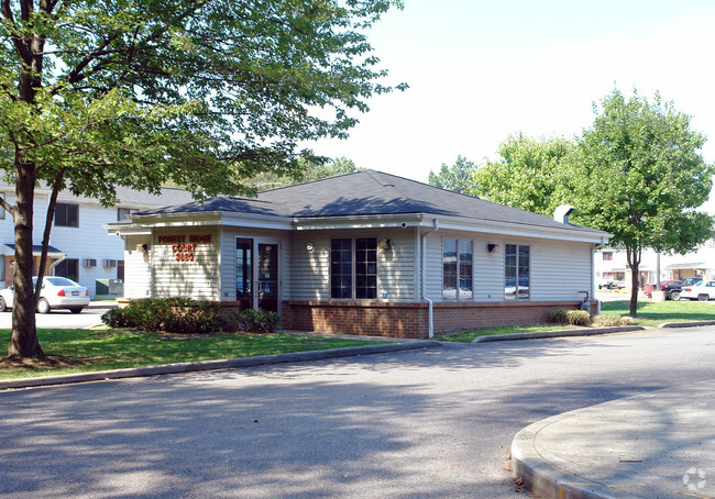 Building Photo - Forest Ridge