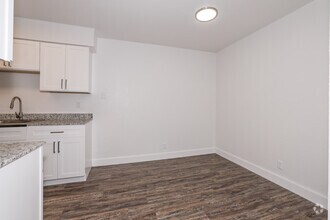 1BR, 1BA - 700SF - Dining Area - Cedar Lane Apartments