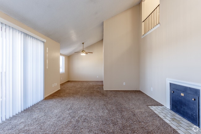 2BR, 2BA Loft - 1280 SF - Windchase Flats &amp; Townhomes