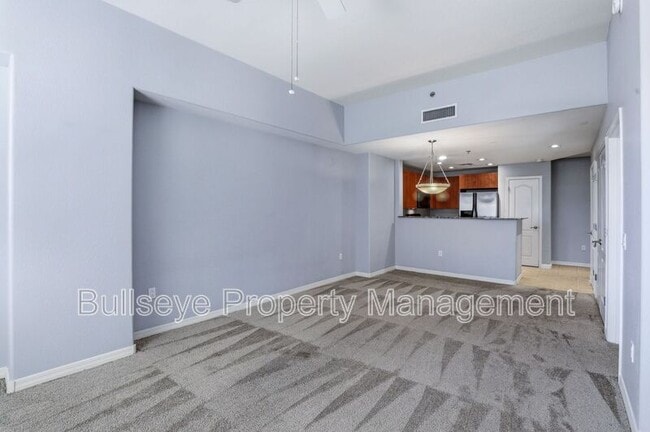 Building Photo - 2302 N Central Ave