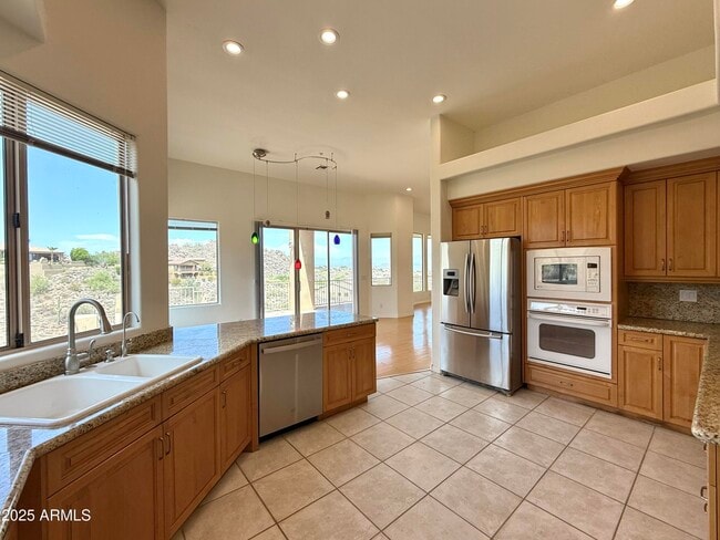 Building Photo - 15104 E Ridgeway Dr