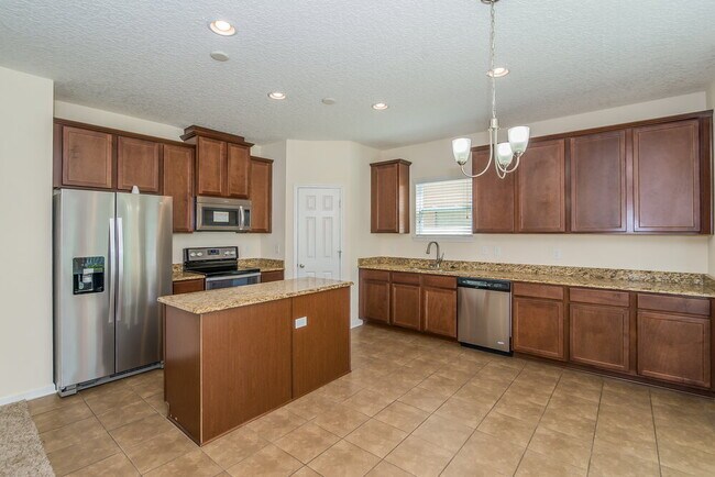 Foto del edificio - 451 Forest Meadow Ln