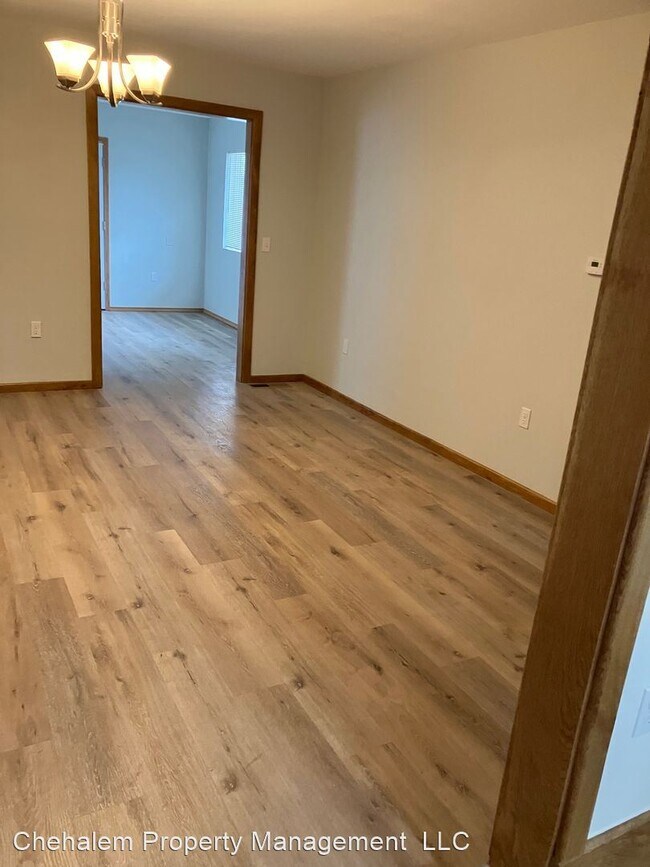 Foto del edificio - 3 br, 2 bath House - 1909 N. Springbrook Rd.