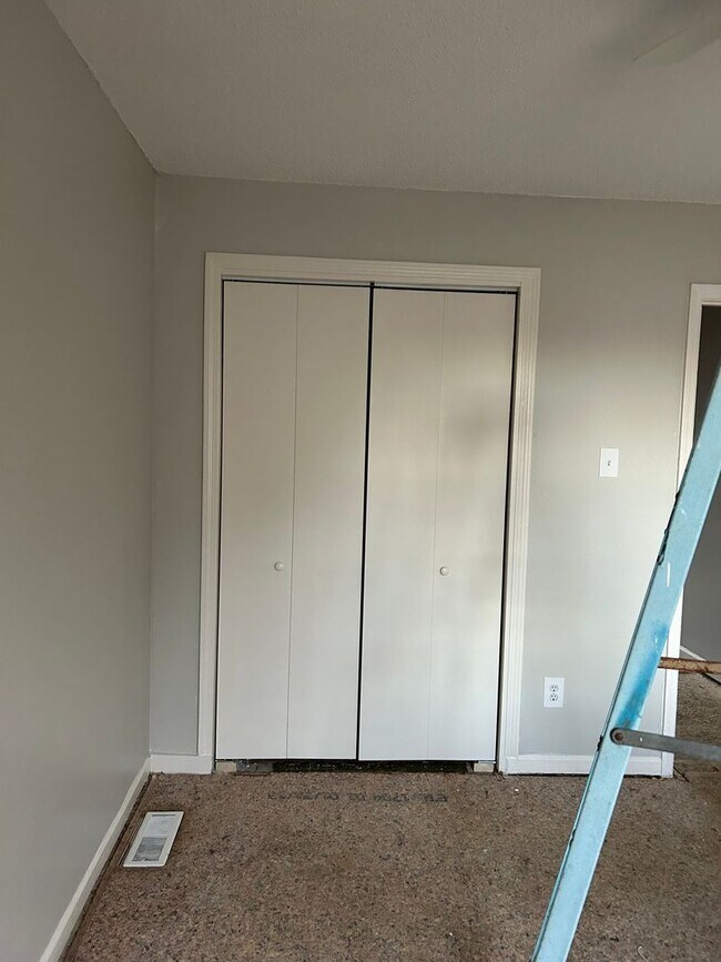 Foto del edificio - 3736 Cambridge Station Dr