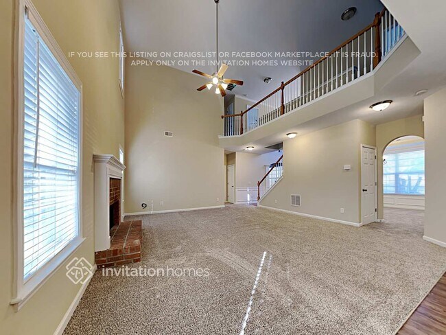 Foto del edificio - 321 Calm Ct NW