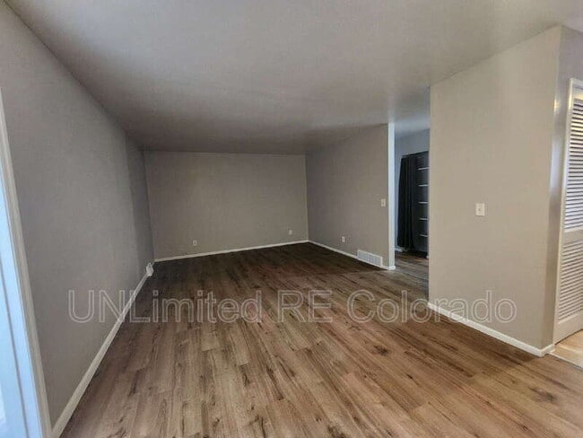 Foto del edificio - 6750 Wadsworth Blvd