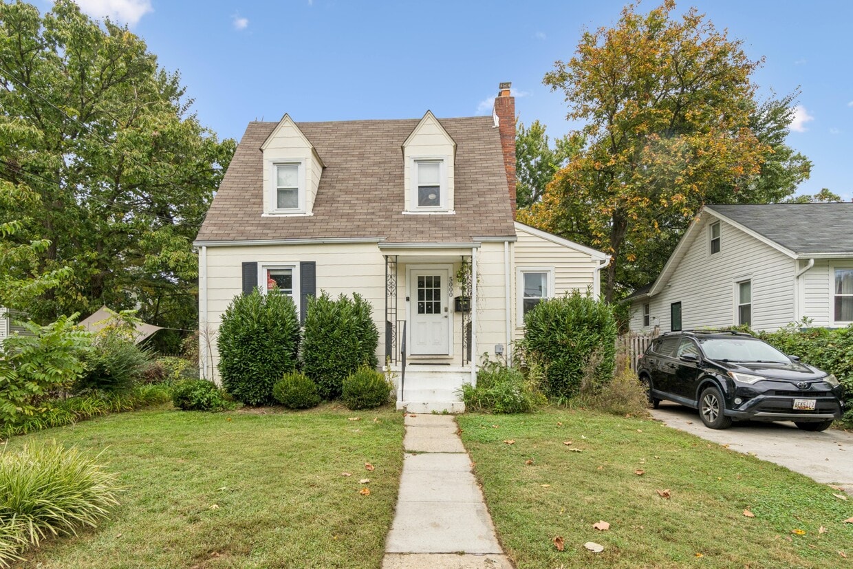 Photo - 5000 Quebec St (College Park, MD)