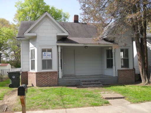 Primary Photo - 1502 E 17th St