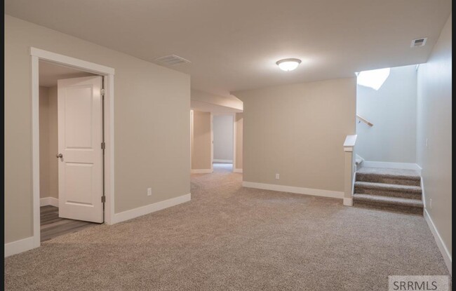 Foto del edificio - 4 bed 3 bath twinhome in Idaho Falls