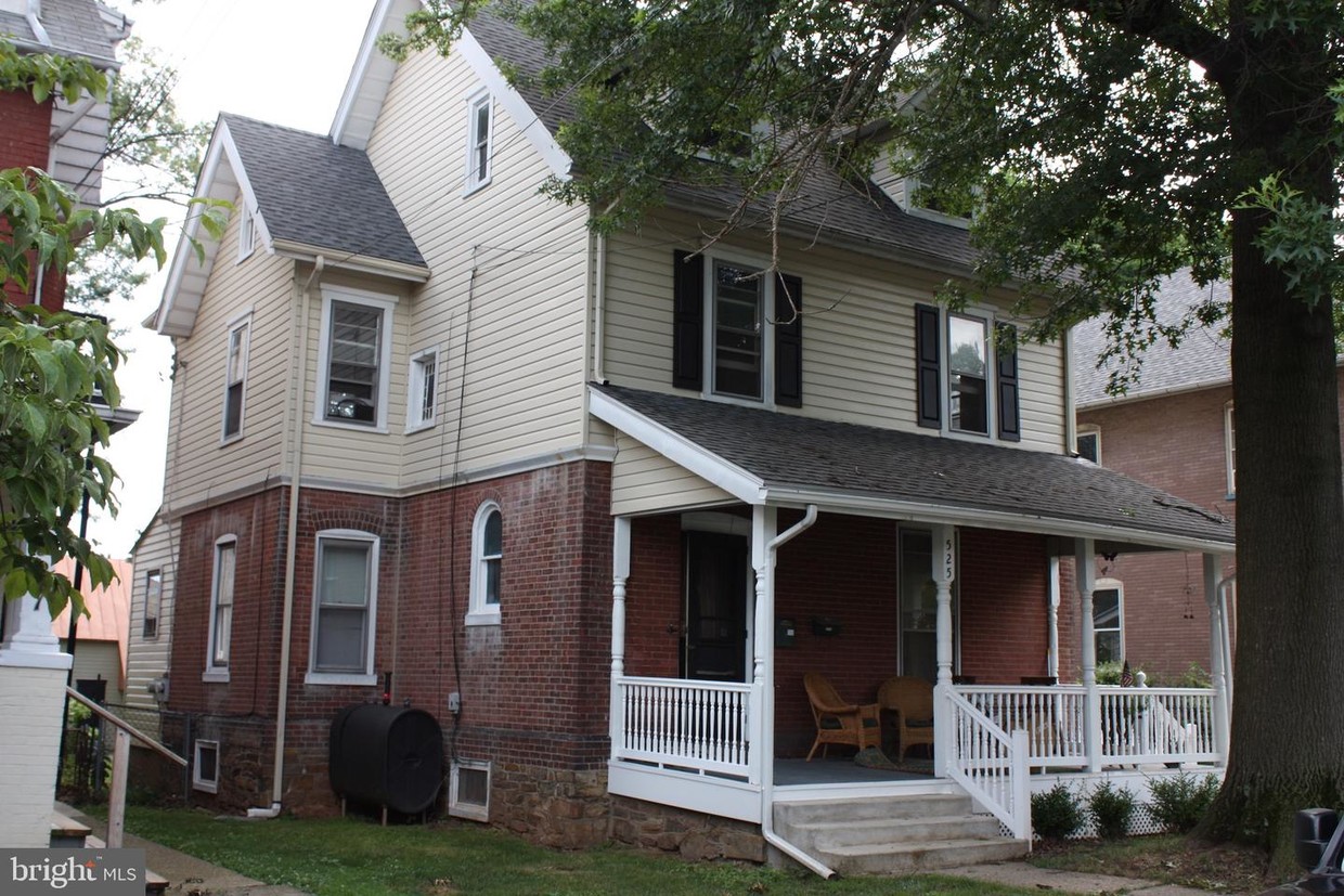 Foto principal - 525 Derstine Ave