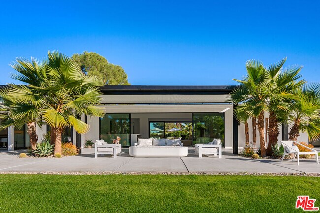 Foto del edificio - 49723 Ave Montero