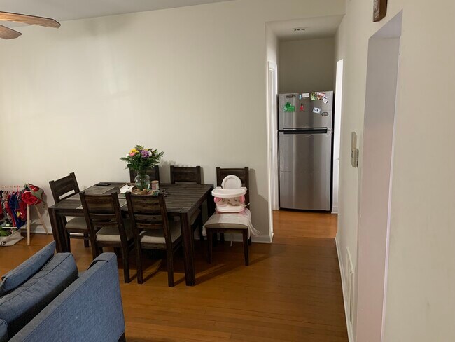 Dining Area - 4857 N Lawndale Ave