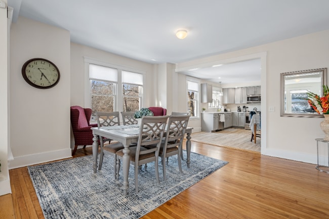 Foto del edificio - 284 Highland St