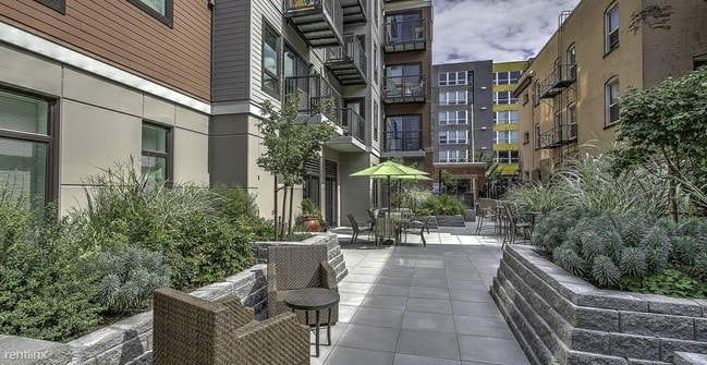 Foto del edificio - 1527 15th Ave